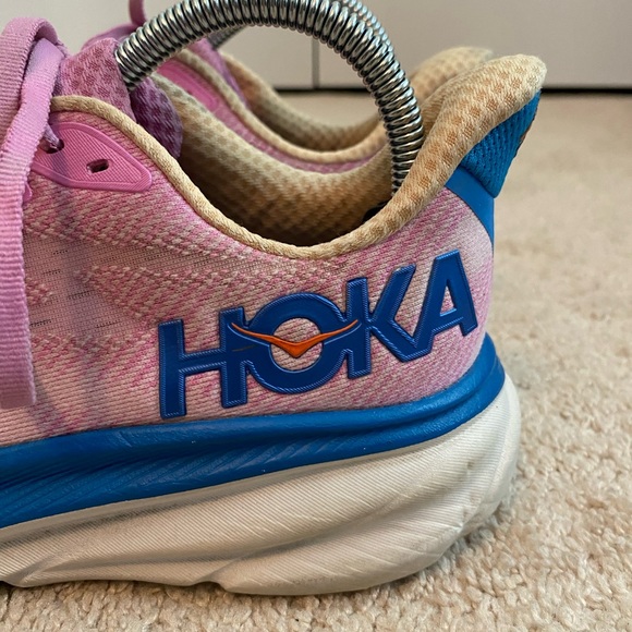 Hoka One One Women's Sneakers Size 8 B Pink Clifton 9 Running Shoes - Picture 2 of 10